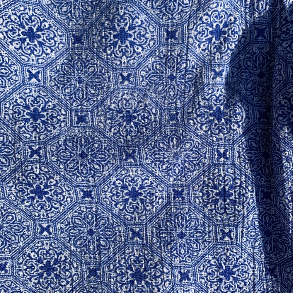 Lf patterned top - Picture 3 of 3